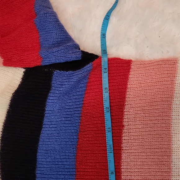 Soaked in luxury pullover sweater - Picture 4 of 6